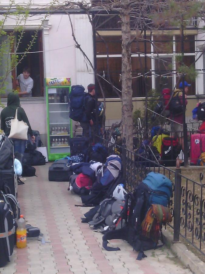 Shymhostle Hostel Shymkent Exterior photo