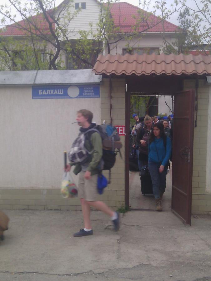 Shymhostle Hostel Shymkent Exterior photo