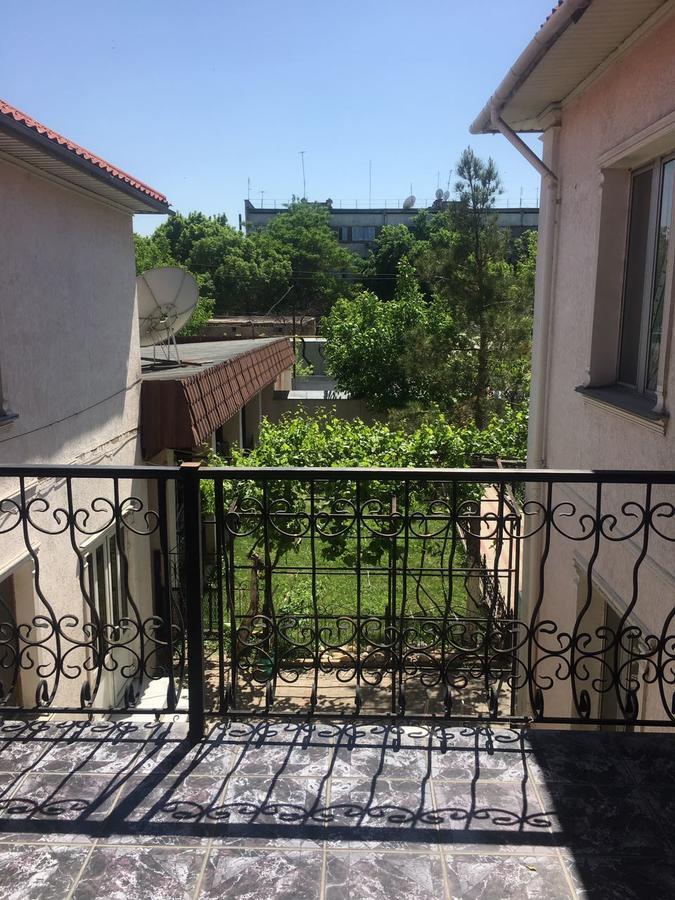 Shymhostle Hostel Shymkent Exterior photo
