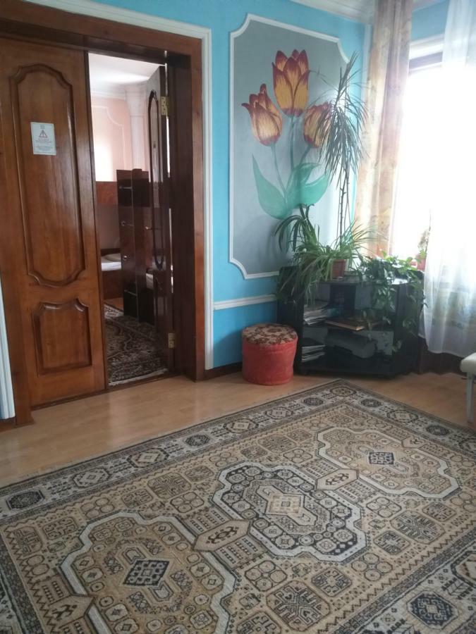 Shymhostle Hostel Shymkent Exterior photo